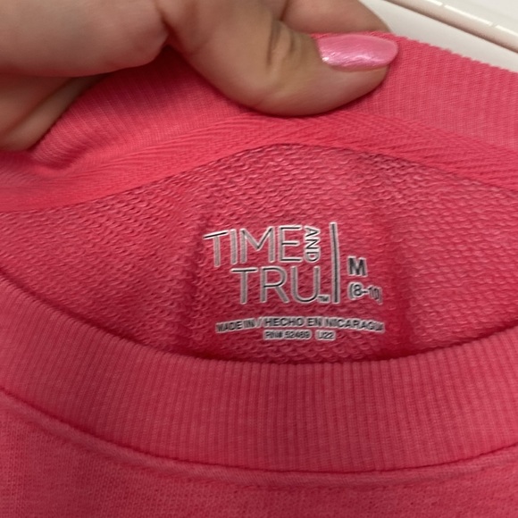 Medium - Picture 2 of 3